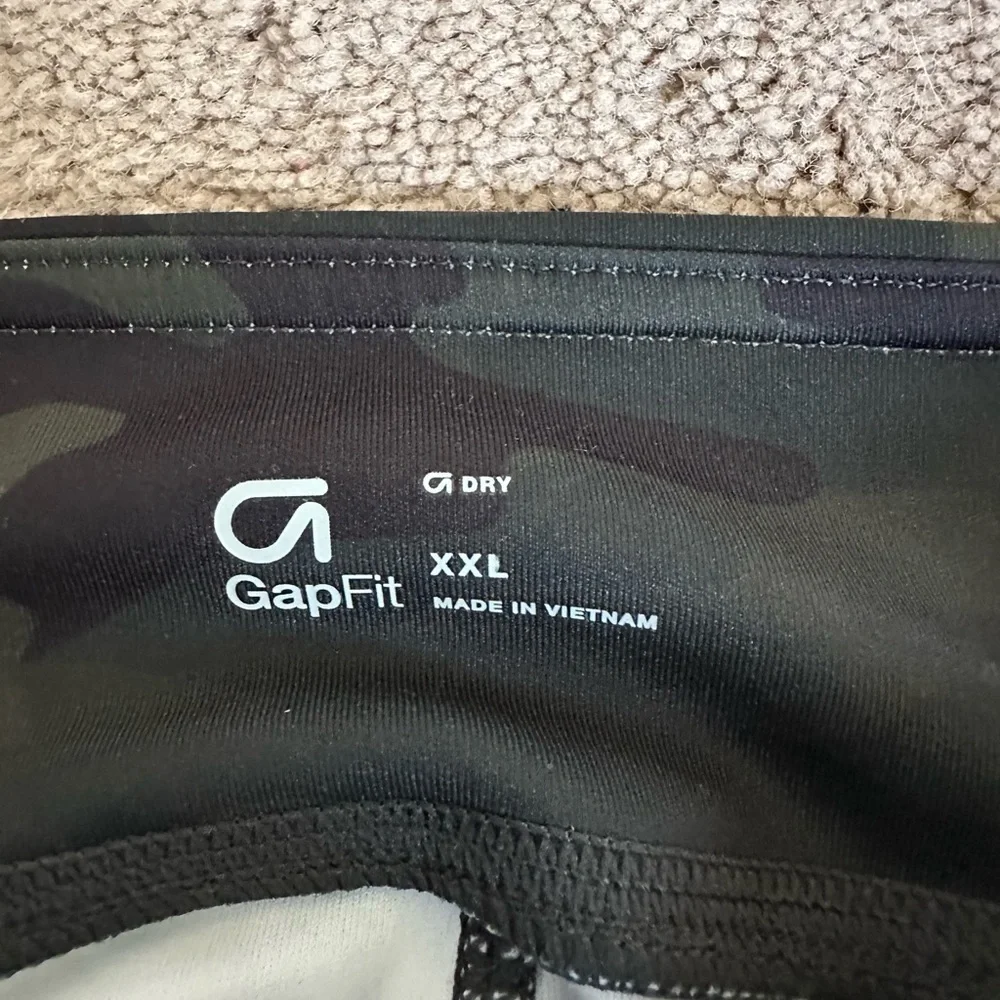 Girls Gap Camo Capri leggings xxl 14/16